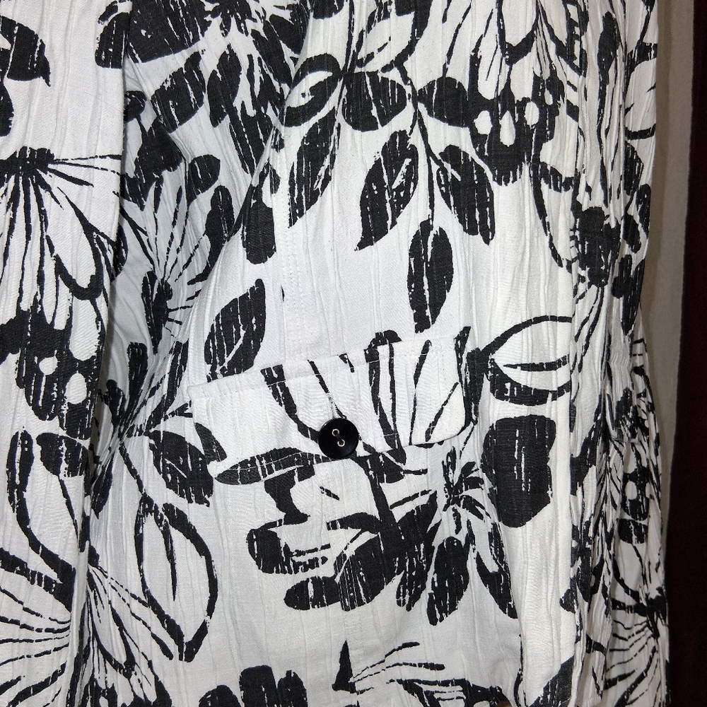 Alfred Dunner Black and White Floral Blazer Women Size 18 - Picture 14 of 16